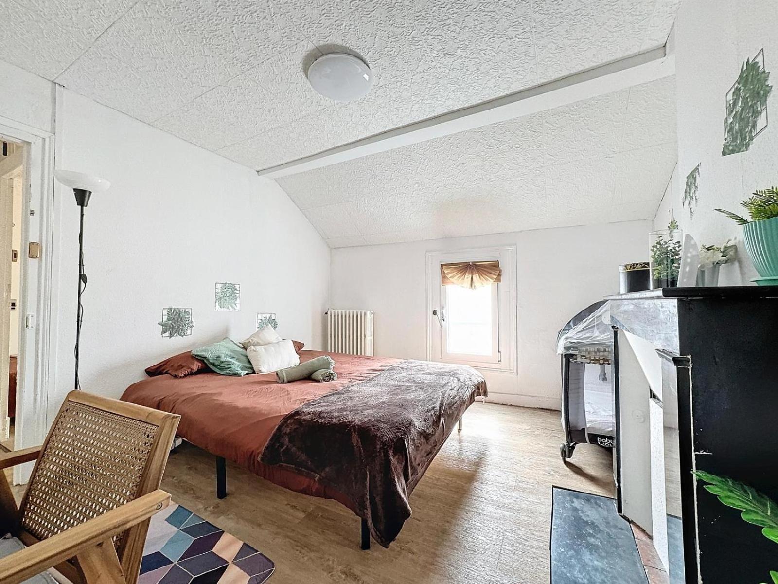 A1 Champagne Residence - 200 M2 14 Personnes 2 Toilets 4 Showers - Hyper Centre - Chalons En Champagne Zewnętrze zdjęcie