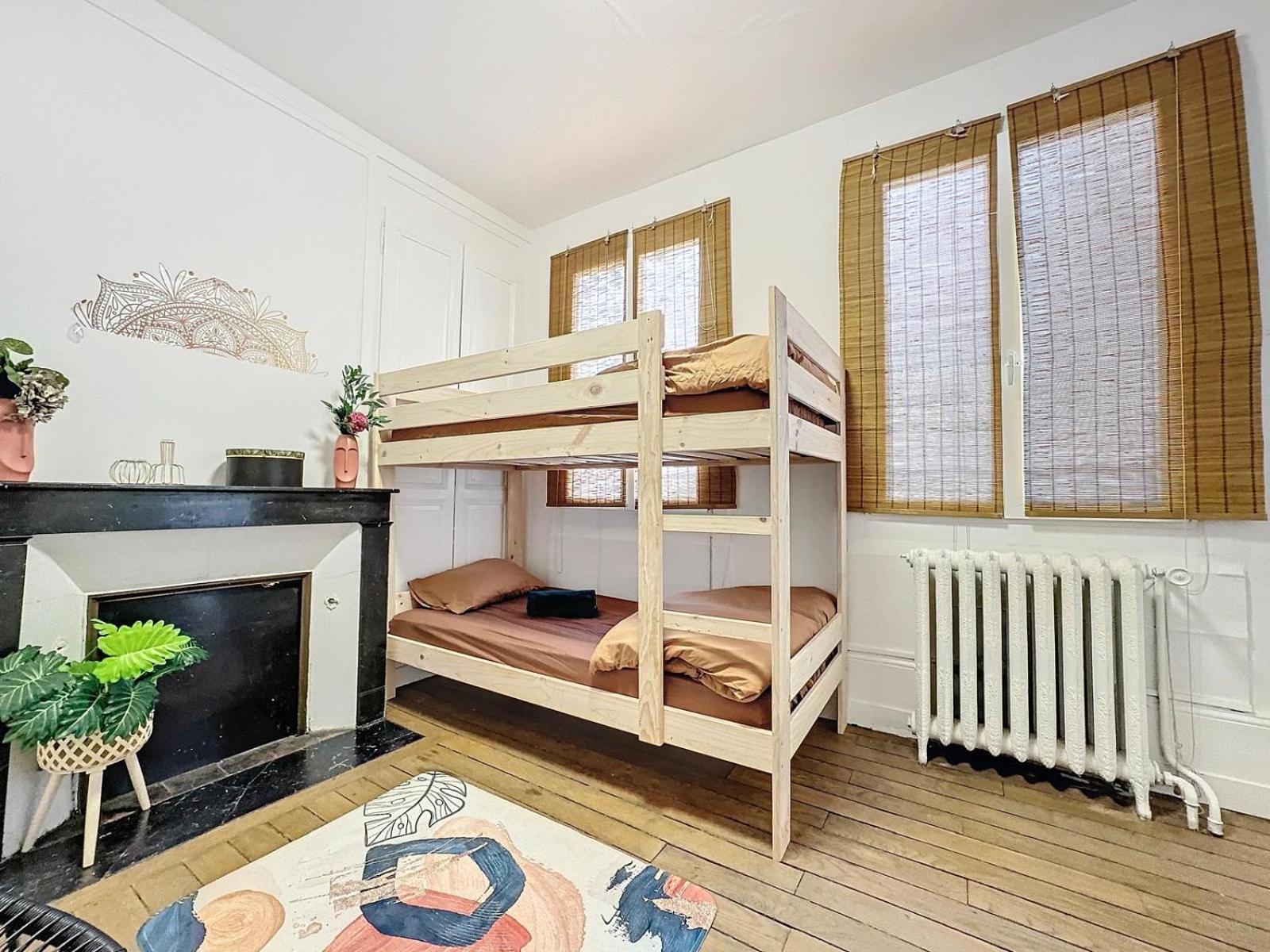 A1 Champagne Residence - 200 M2 14 Personnes 2 Toilets 4 Showers - Hyper Centre - Chalons En Champagne Zewnętrze zdjęcie