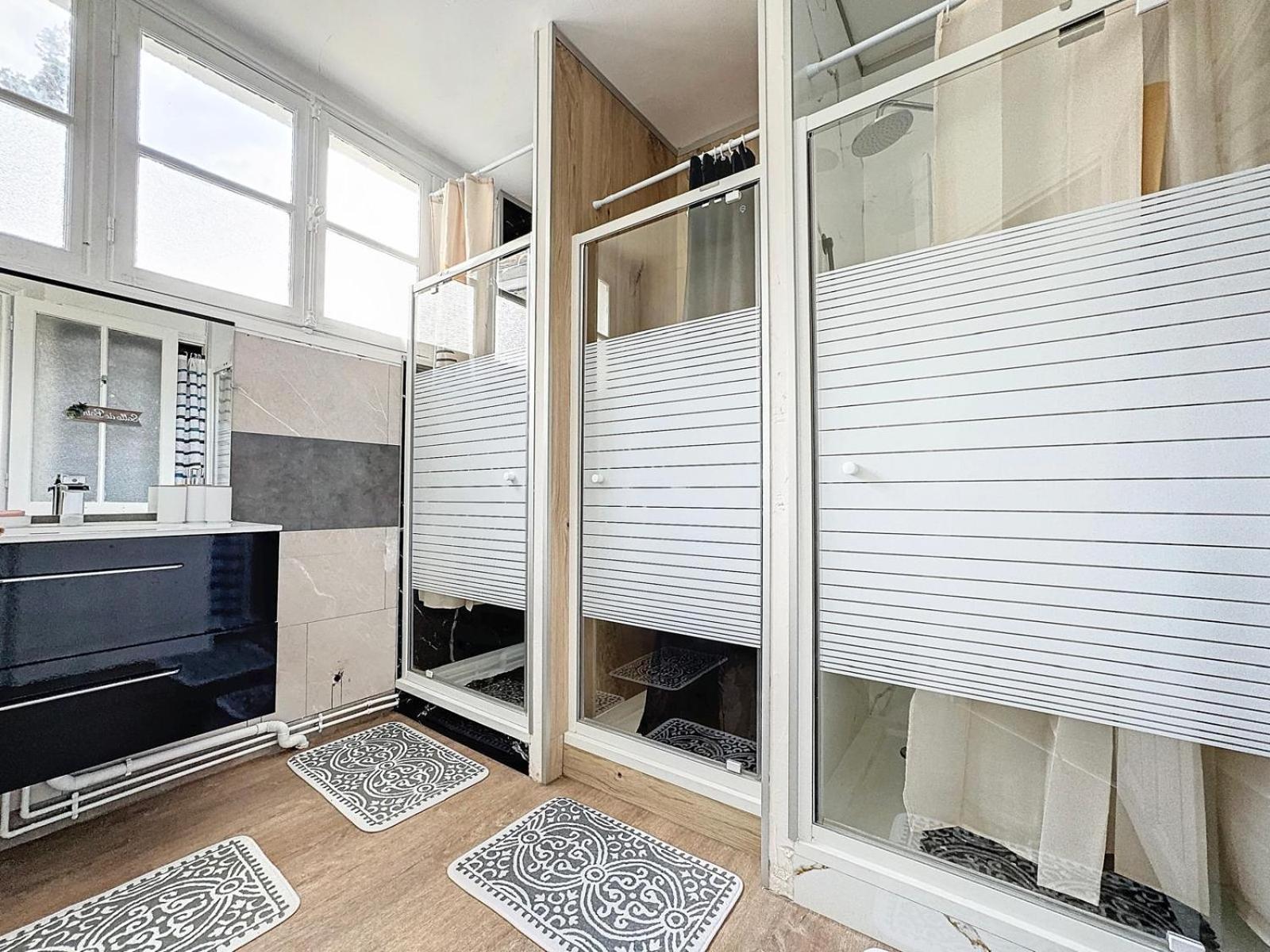 A1 Champagne Residence - 200 M2 14 Personnes 2 Toilets 4 Showers - Hyper Centre - Chalons En Champagne Zewnętrze zdjęcie