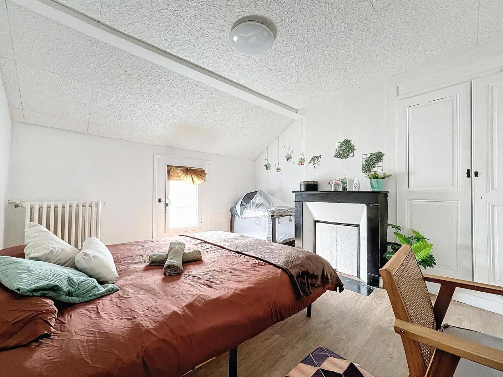 A1 Champagne Residence - 200 M2 14 Personnes 2 Toilets 4 Showers - Hyper Centre - Chalons En Champagne Zewnętrze zdjęcie